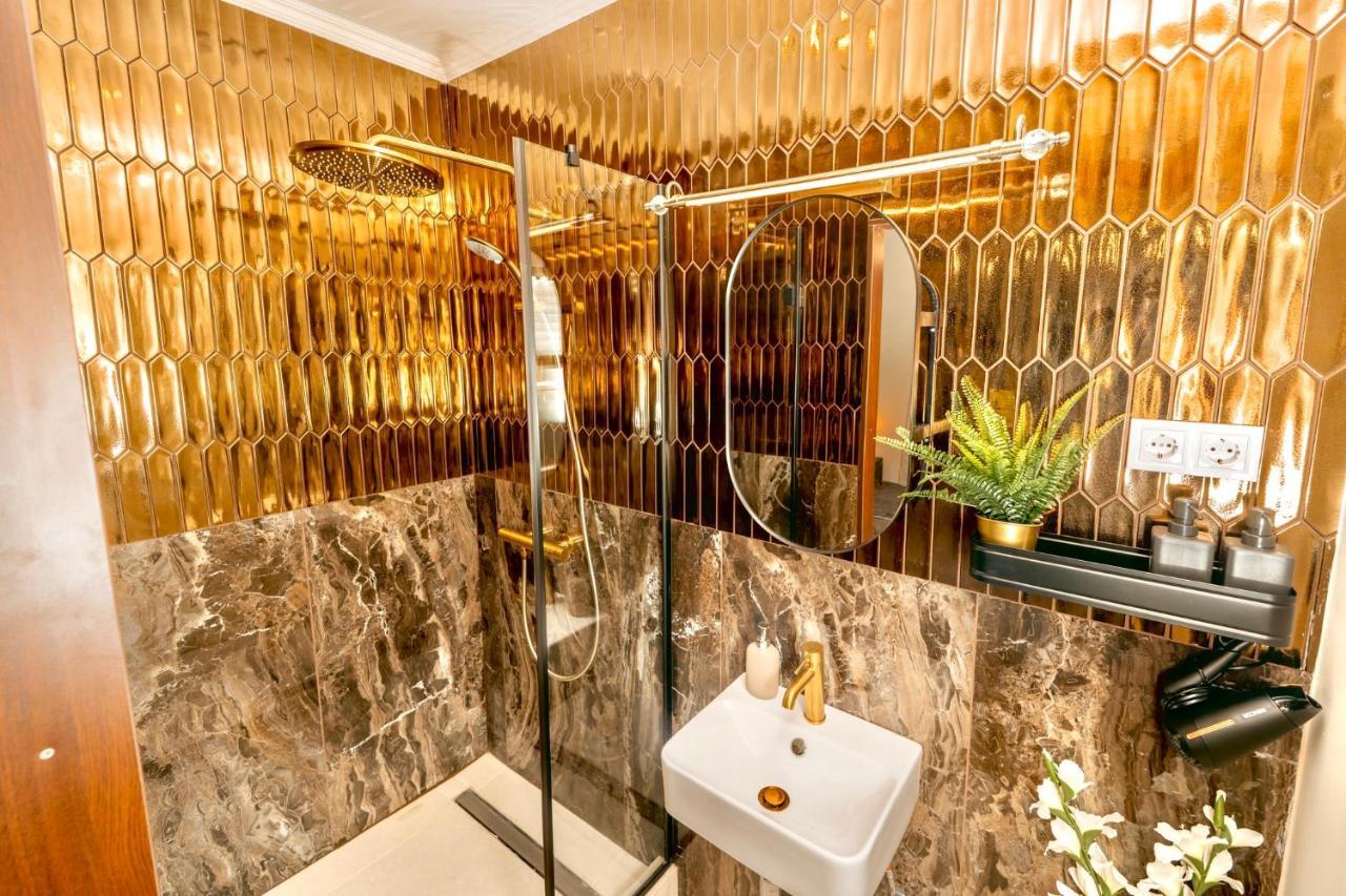 Brandnew Designed Citycenter Apartment *